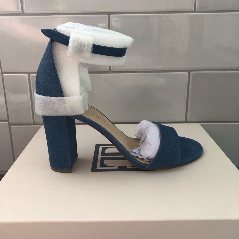BRAND NEW Ivanka Trump heels